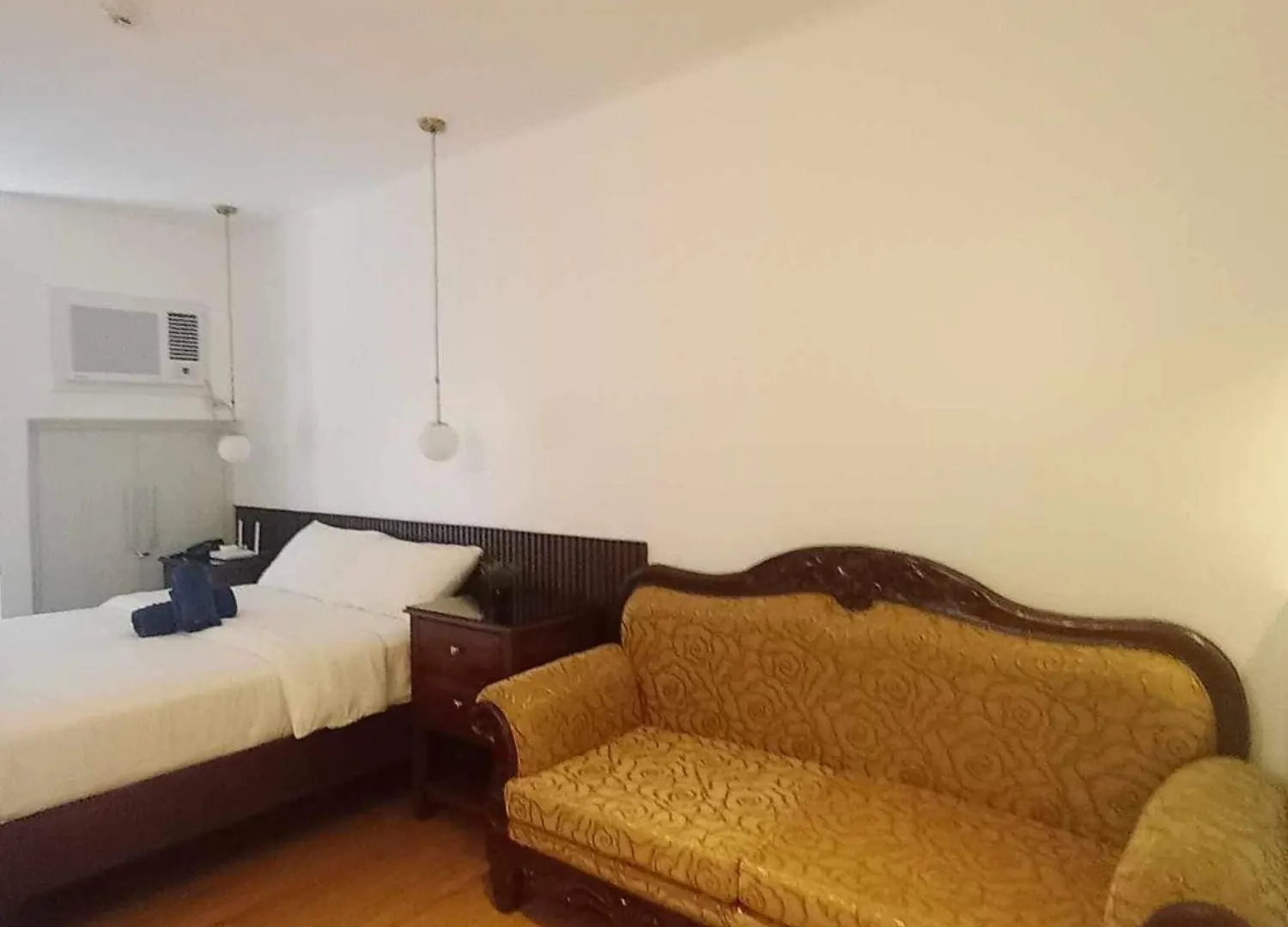 Acqua Private Residences Mandaluyong 0*,